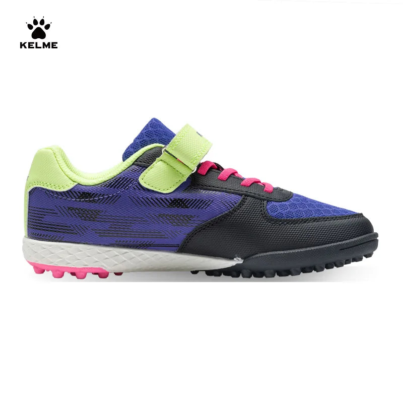 Chuteira Infantil KELME para Gramado Sintético e Campo