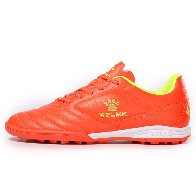 Chuteira KELME Masculina para Gramado Sintético